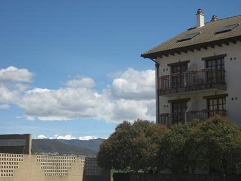 Hotel Anaya Puente La Reina de Jaca Exterior foto